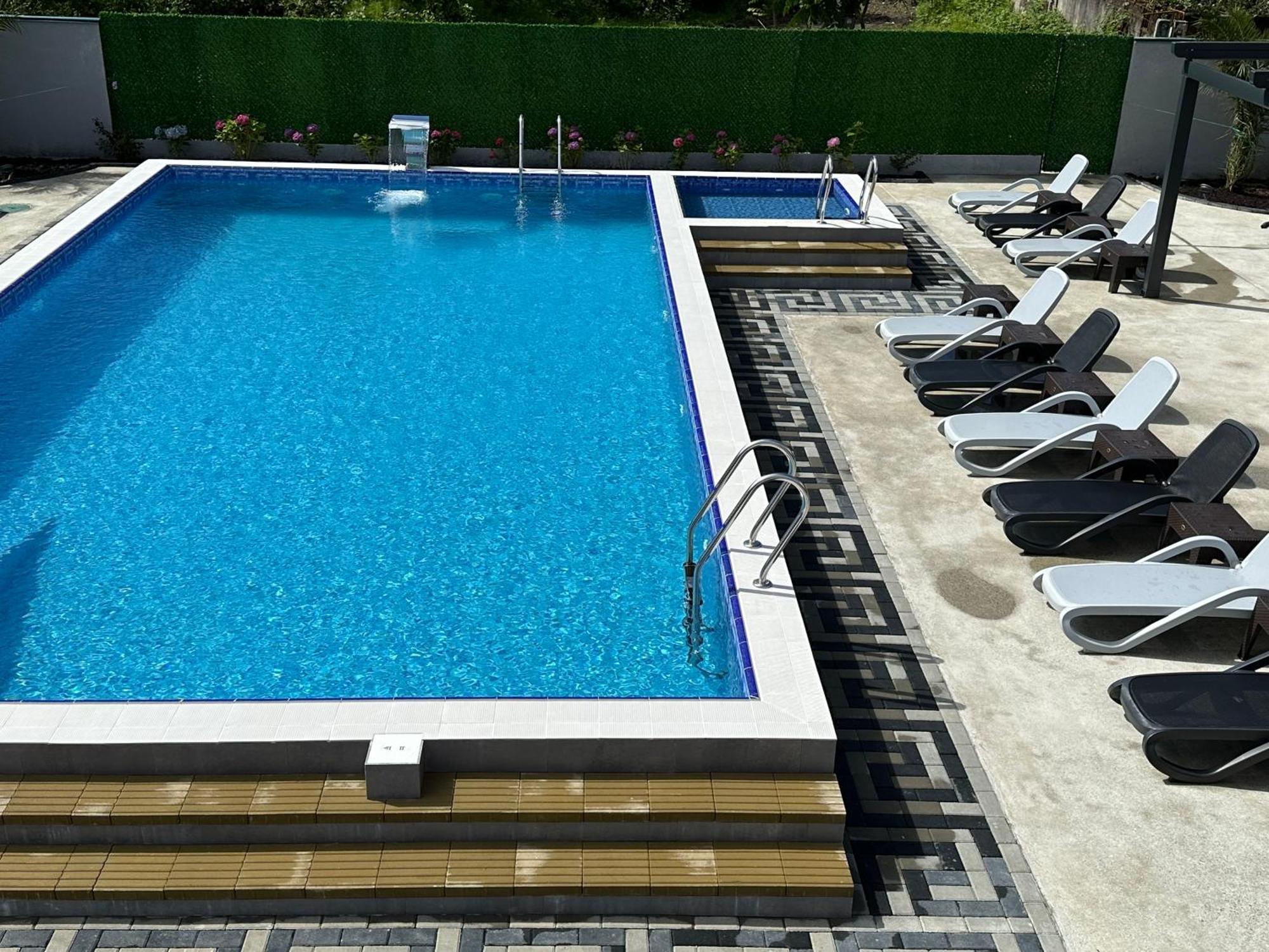 Hotel Lion Ureki Kültér fotó