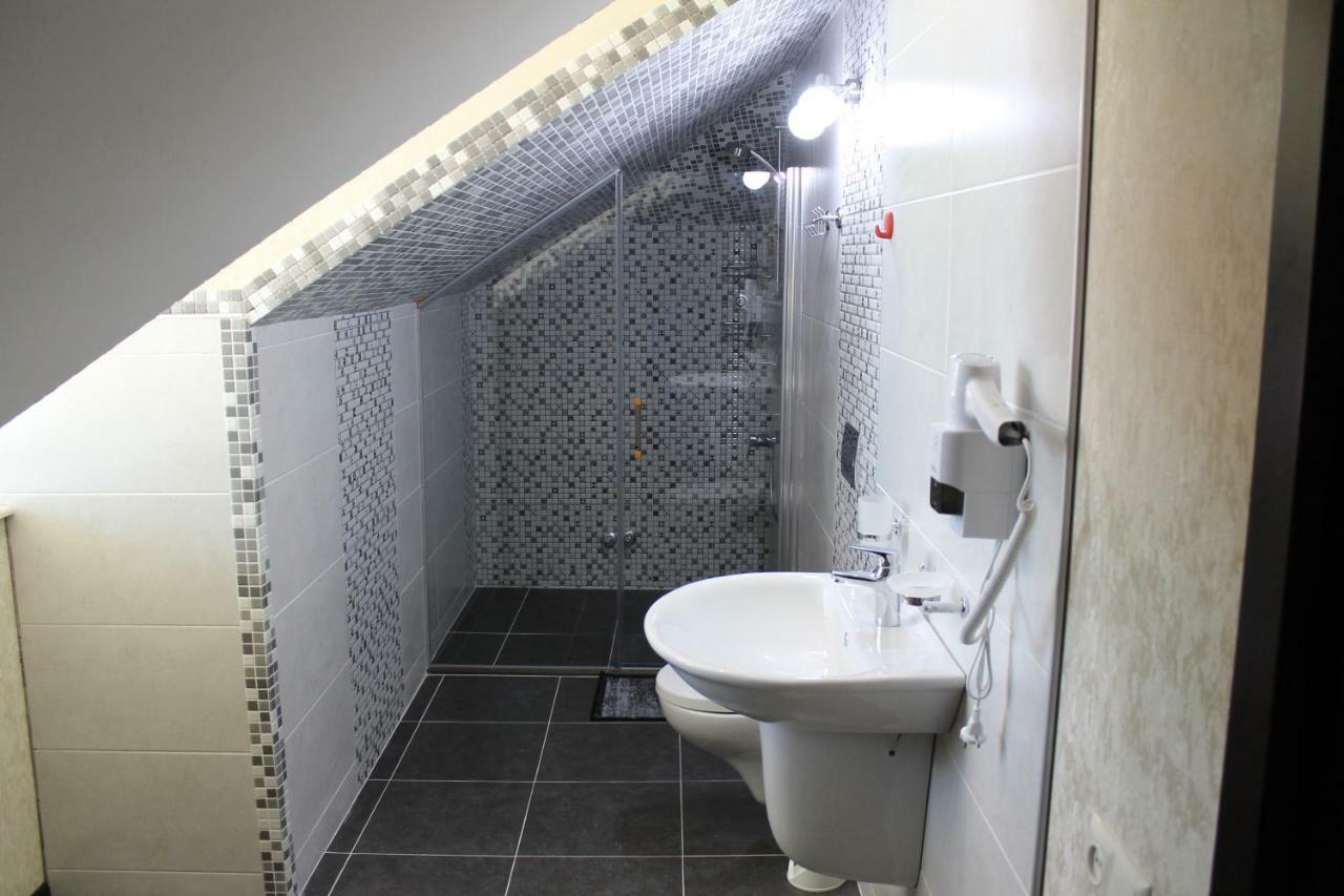Hotel Lion Ureki Kültér fotó